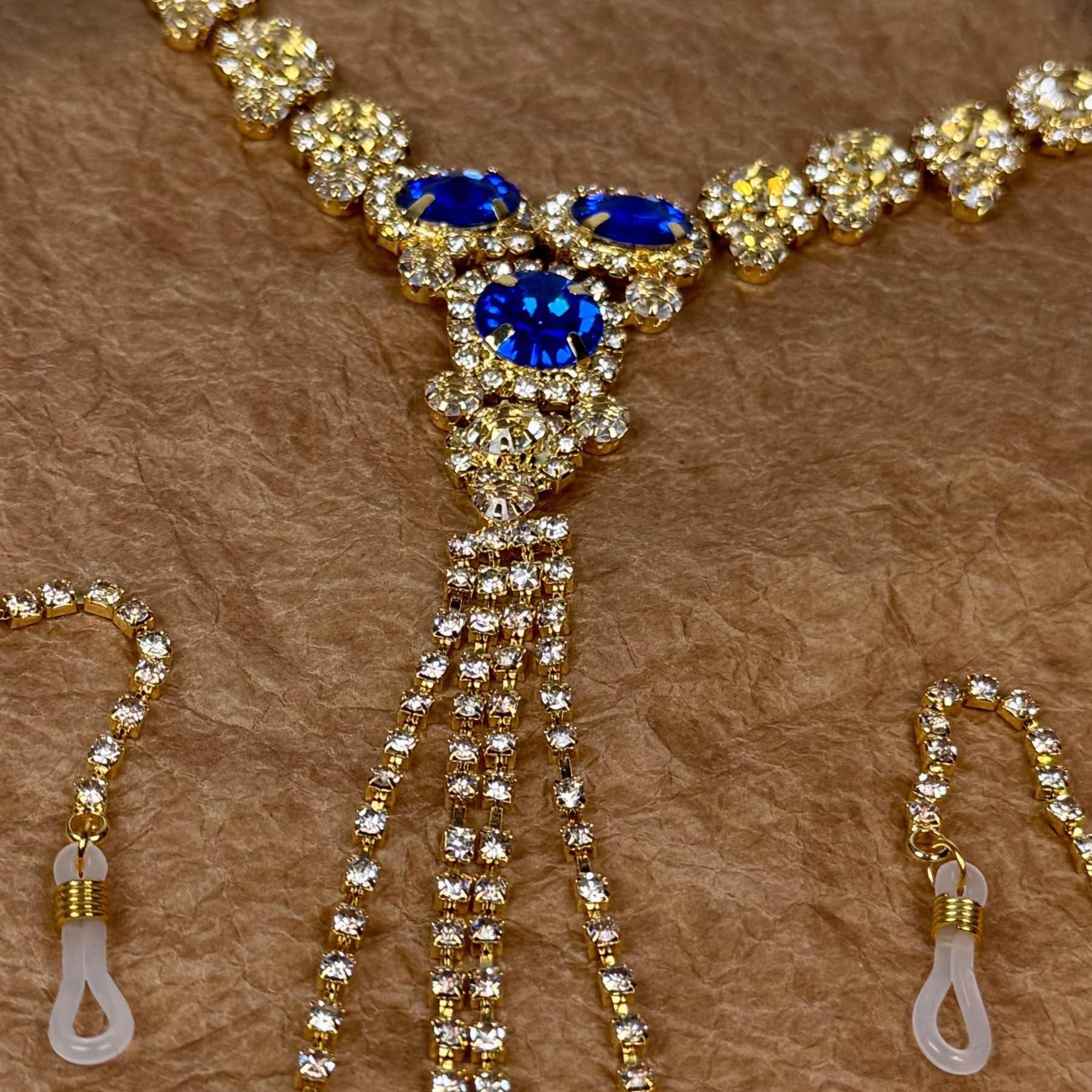 Gold-plated sapphire nipple chain