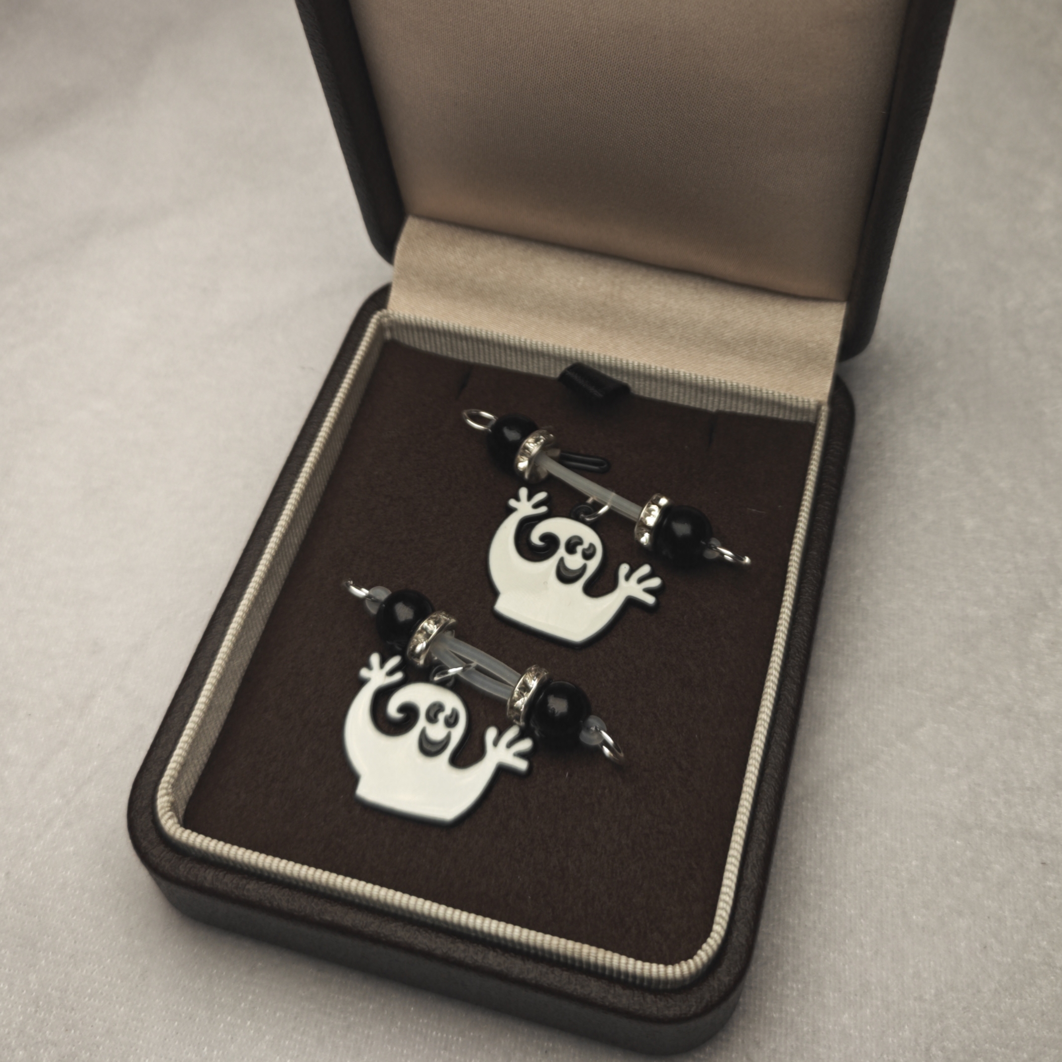 Spooky Seduction Clips