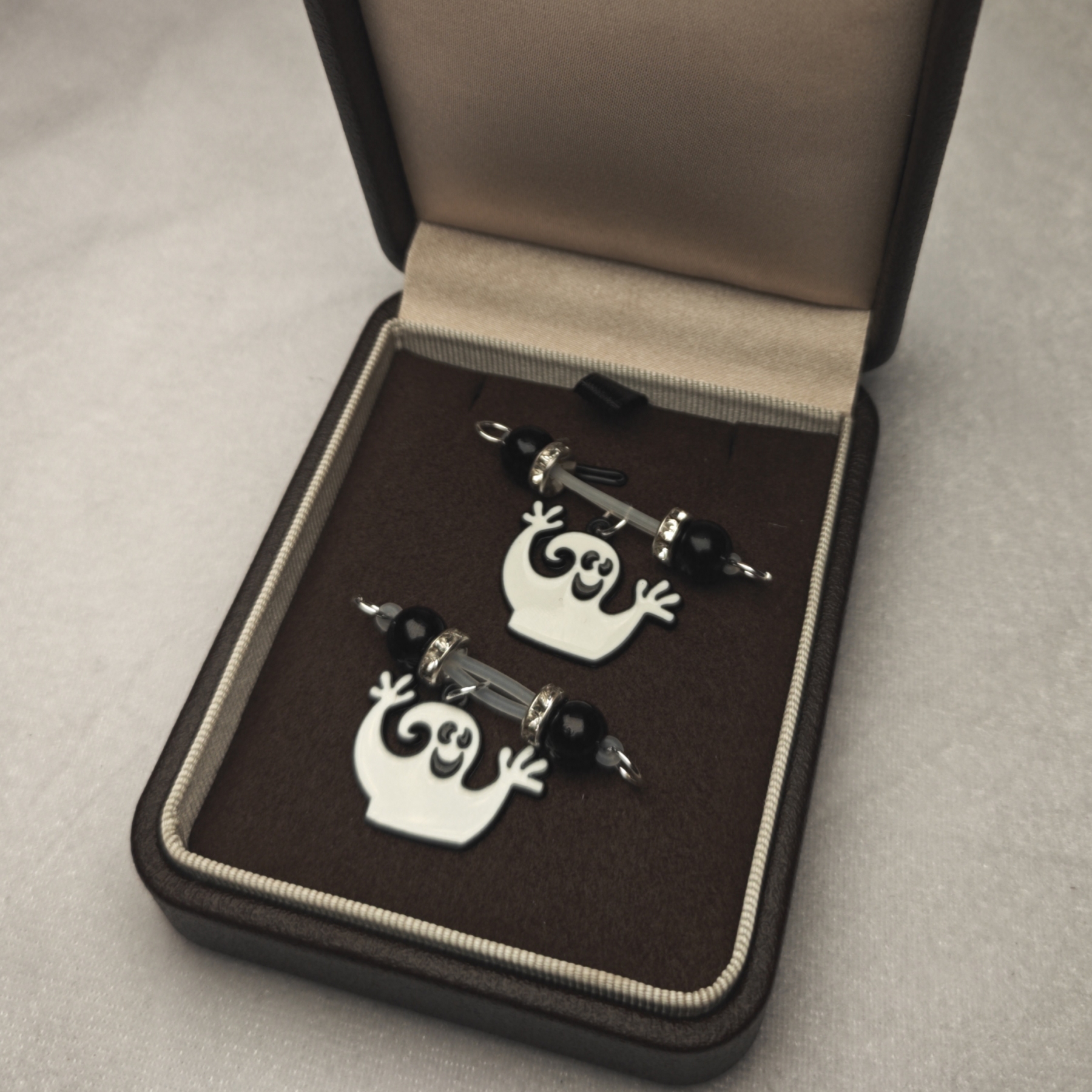 Spooky Seduction Clips