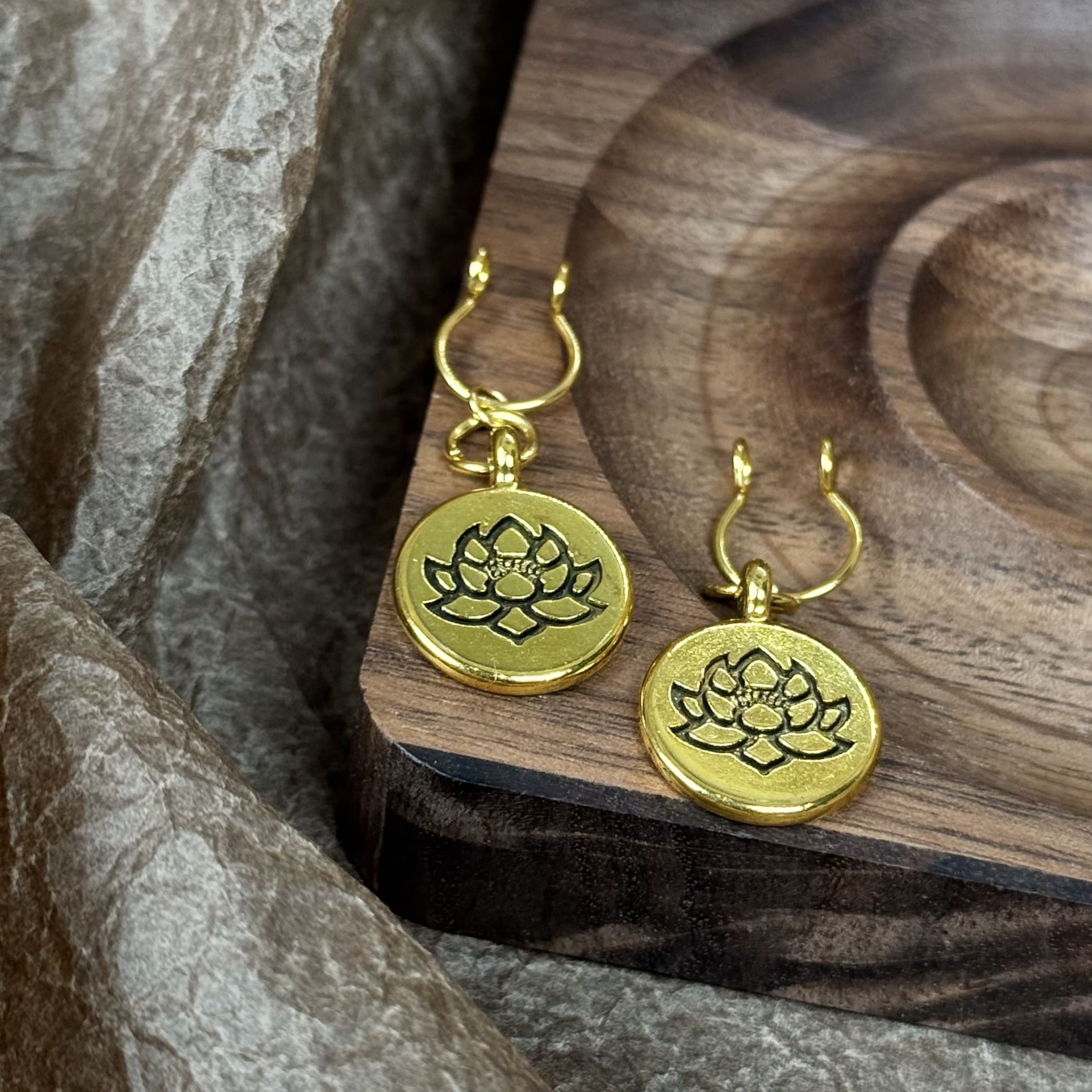 Luxe Gold Plate Male Clamps