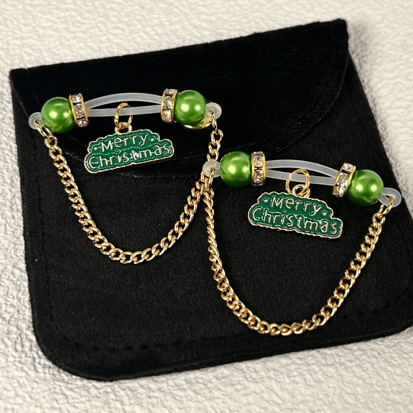 Snowy Evergreen Clips