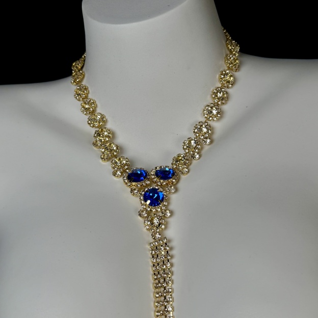 Gold-plated sapphire nipple chain