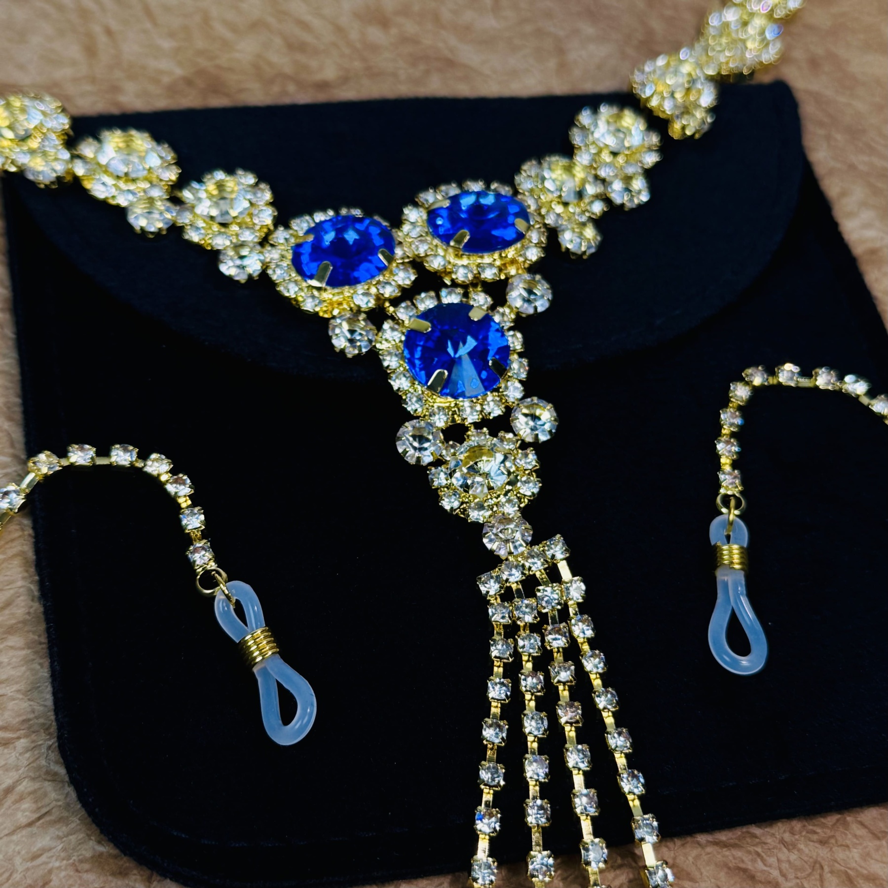 Gold-plated sapphire nipple chain