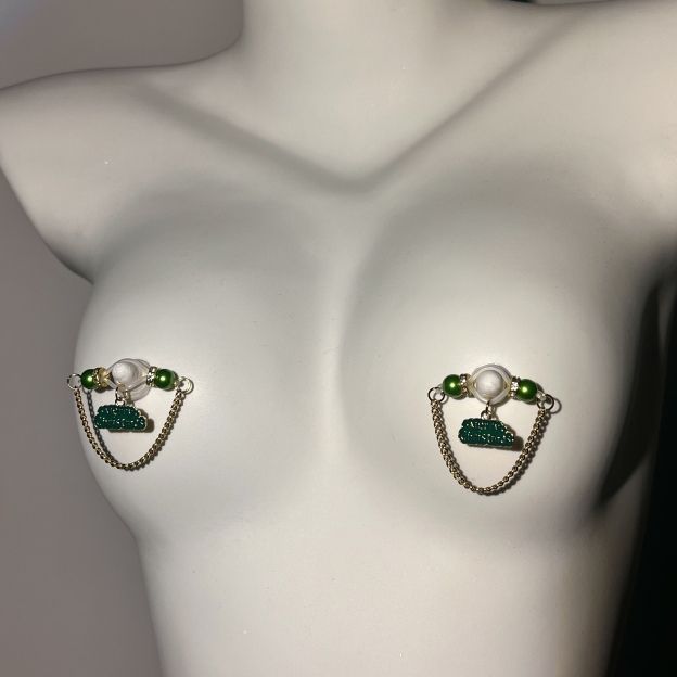 Snowy Evergreen Clips