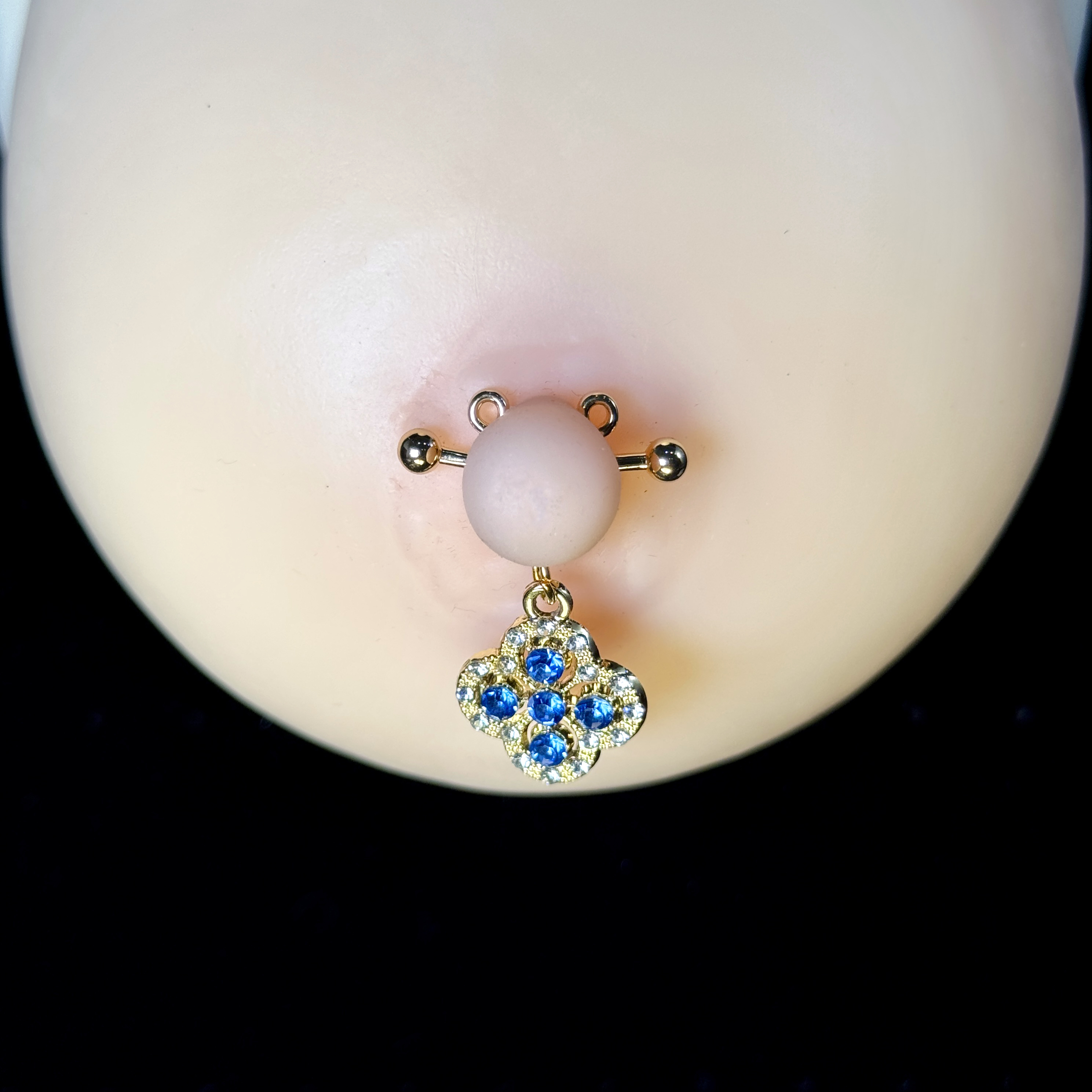 Sapphire Clover Nipple Clamps