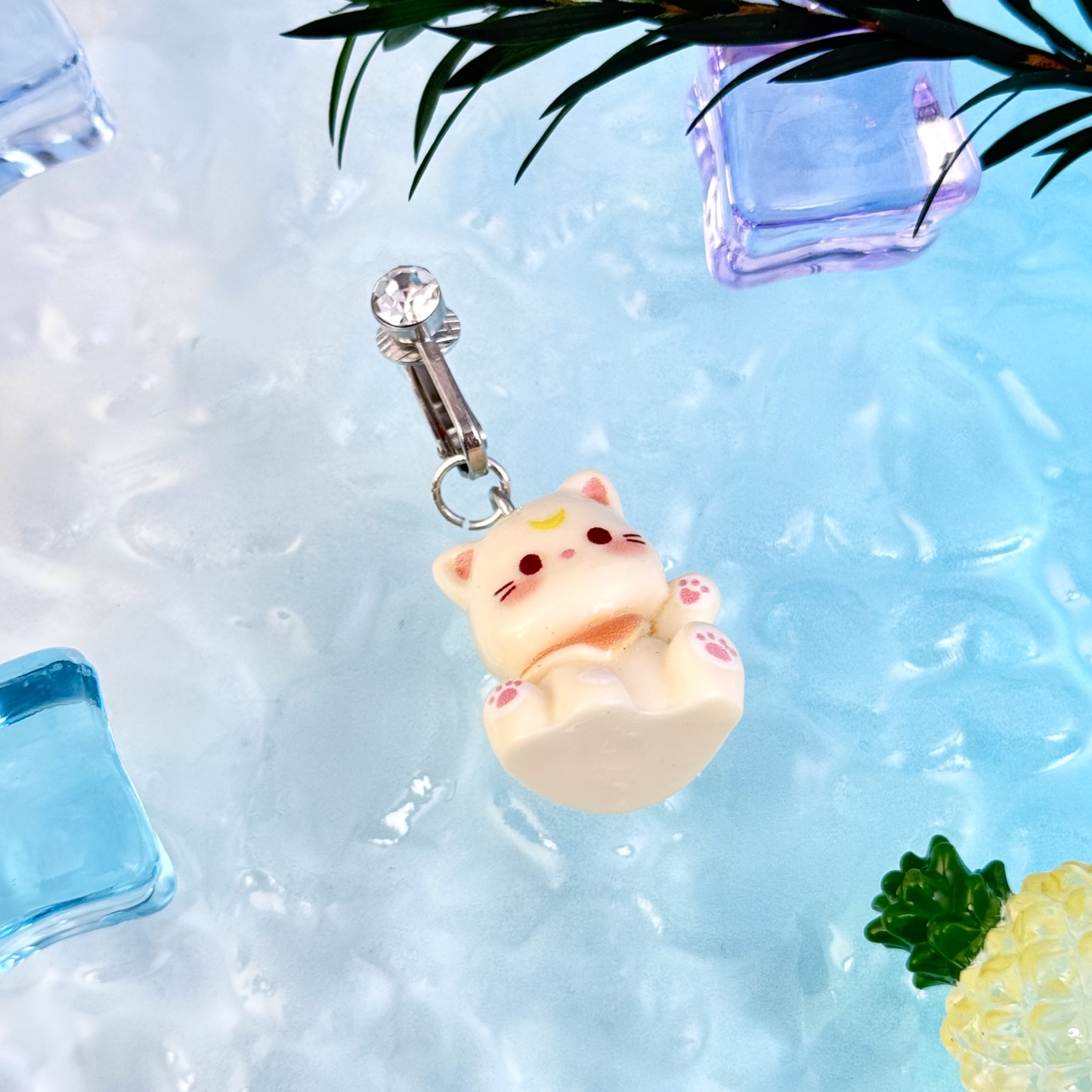 Dreamy Cat Kiss Non-Piercing Navel Clip