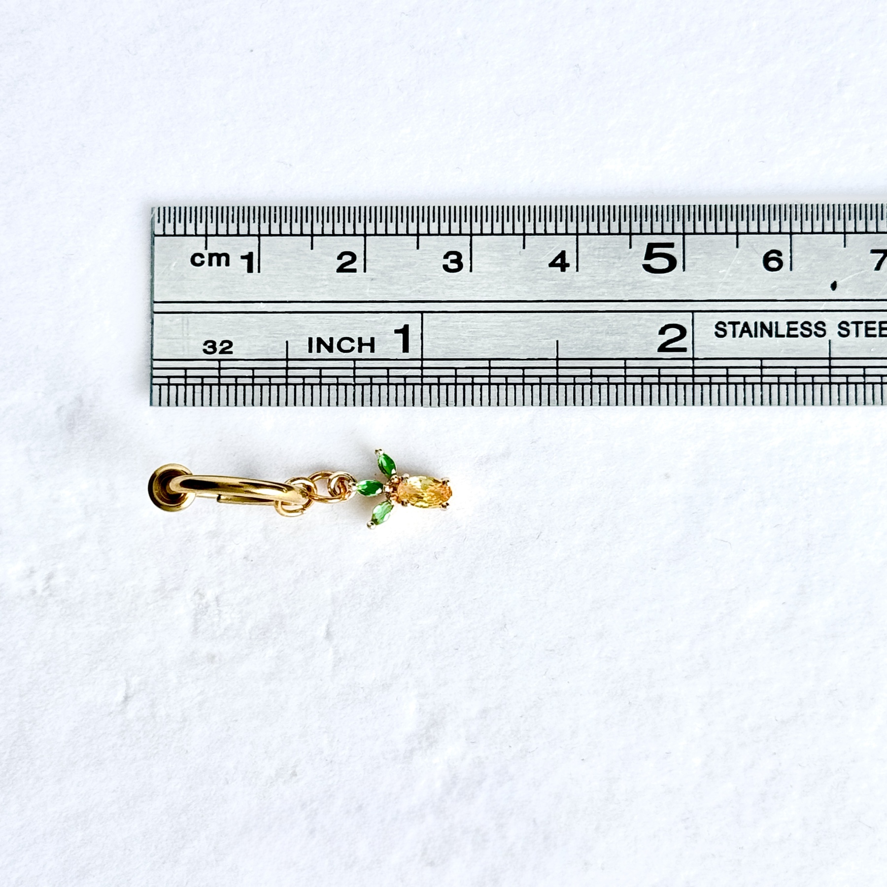 Luna Pineapple Navel Clip™