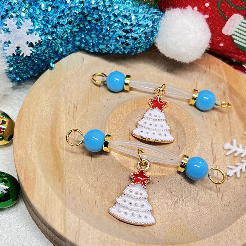 Frosted Eve Nip Clips