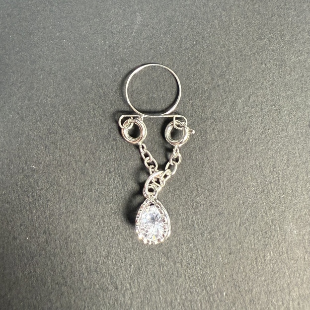 Nipple decoration-Moissanite