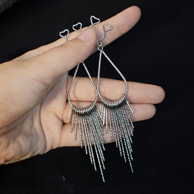 Twilight Tassel Clip