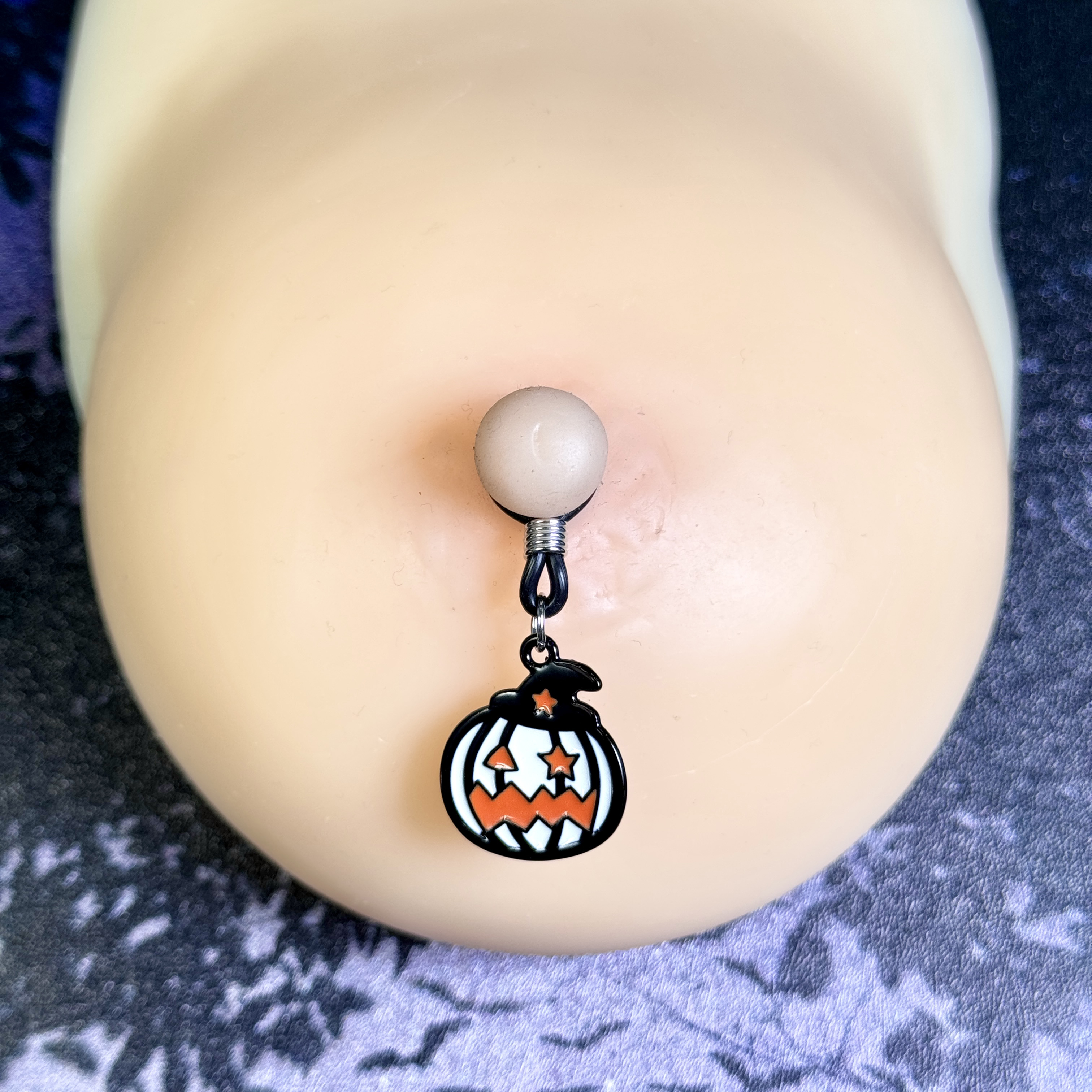 Spooky Pumpkin No-Piercing Nipple Clamp