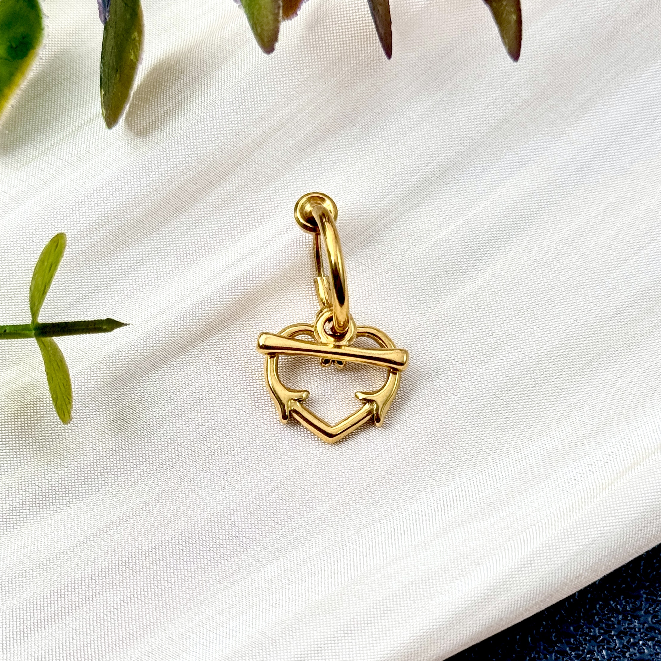 Luna Devil Heart Navel Clip™