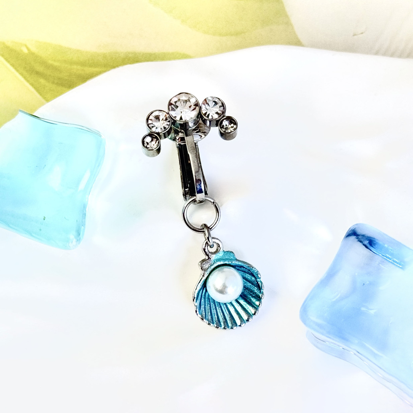 Luna Seashell Pearl Navel Clip™