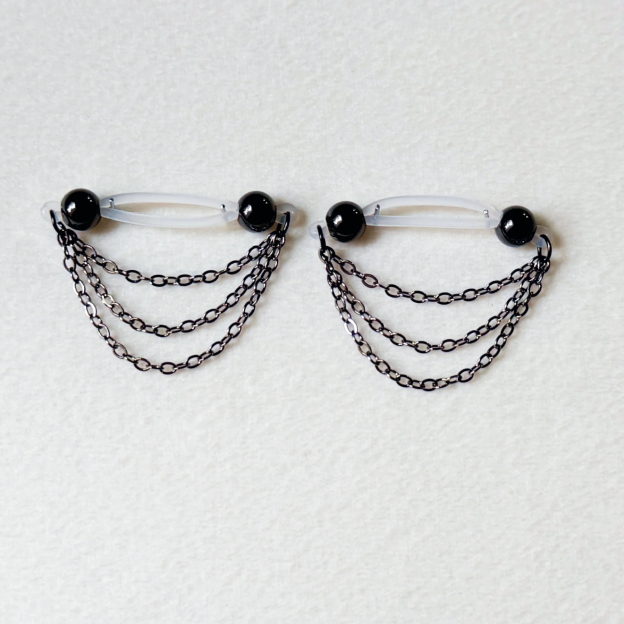Black barbell nipple ring - triple chain