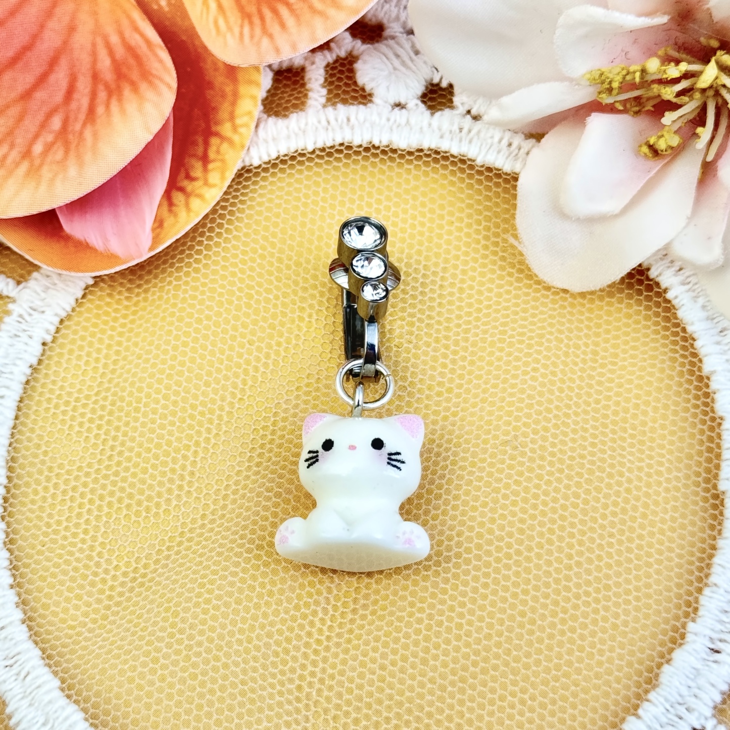 Kitty Love Belly Clip
