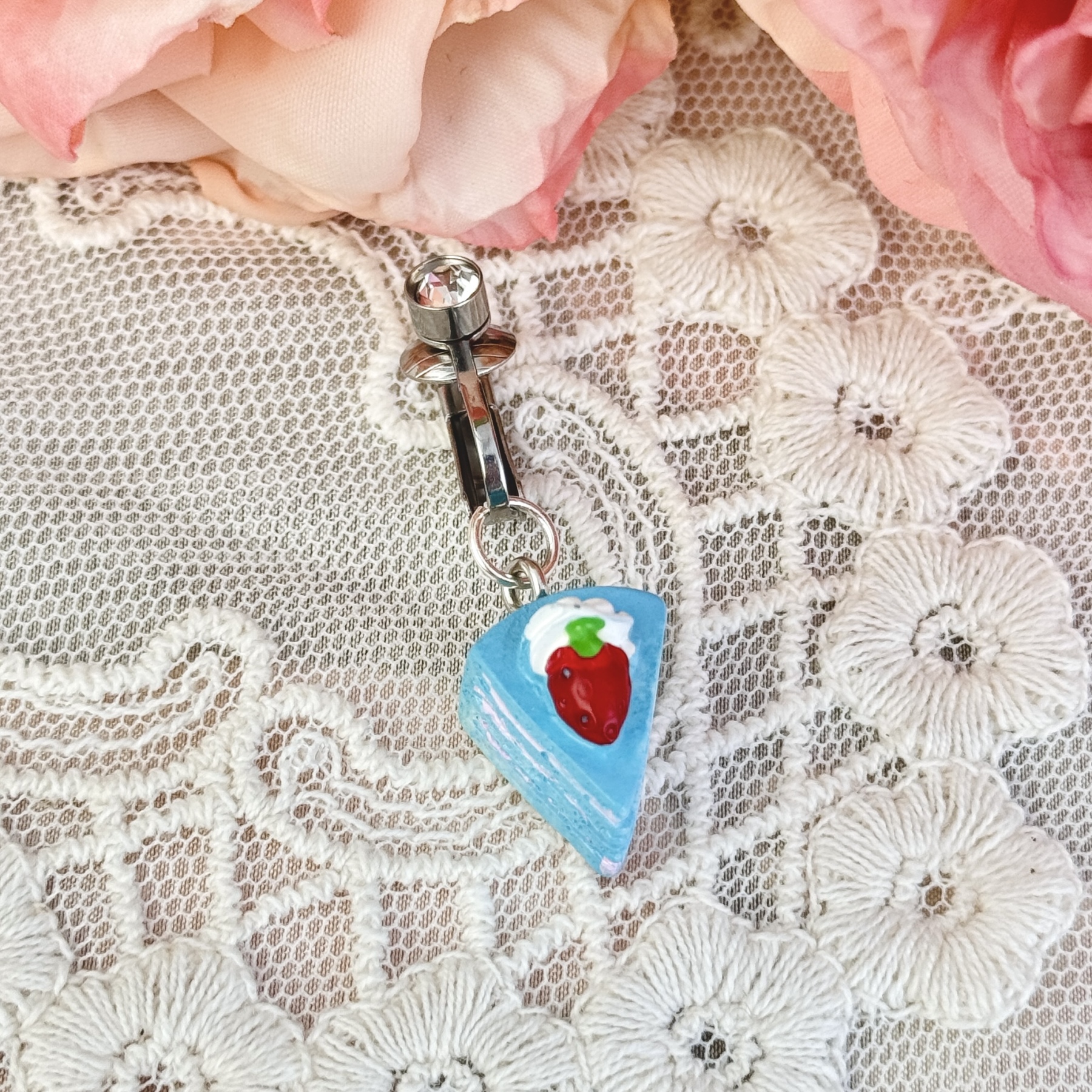 Belly button ring - have a piece of cake!