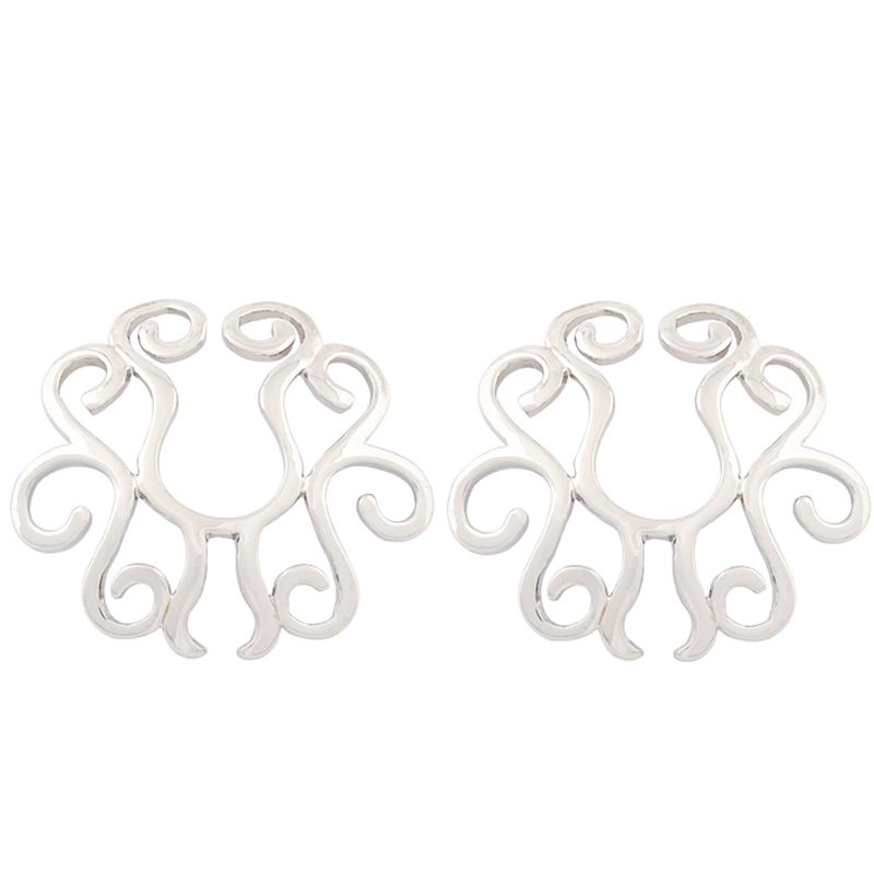 Gold filigree heart clip