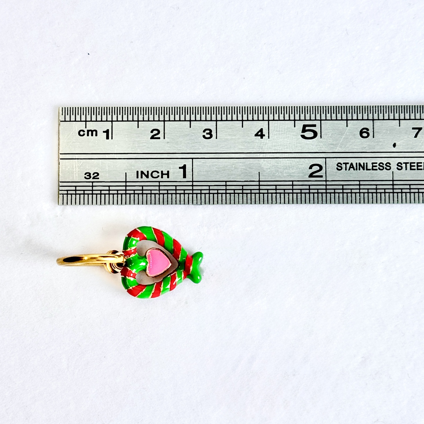 Candy-heart style faux navel piercing
