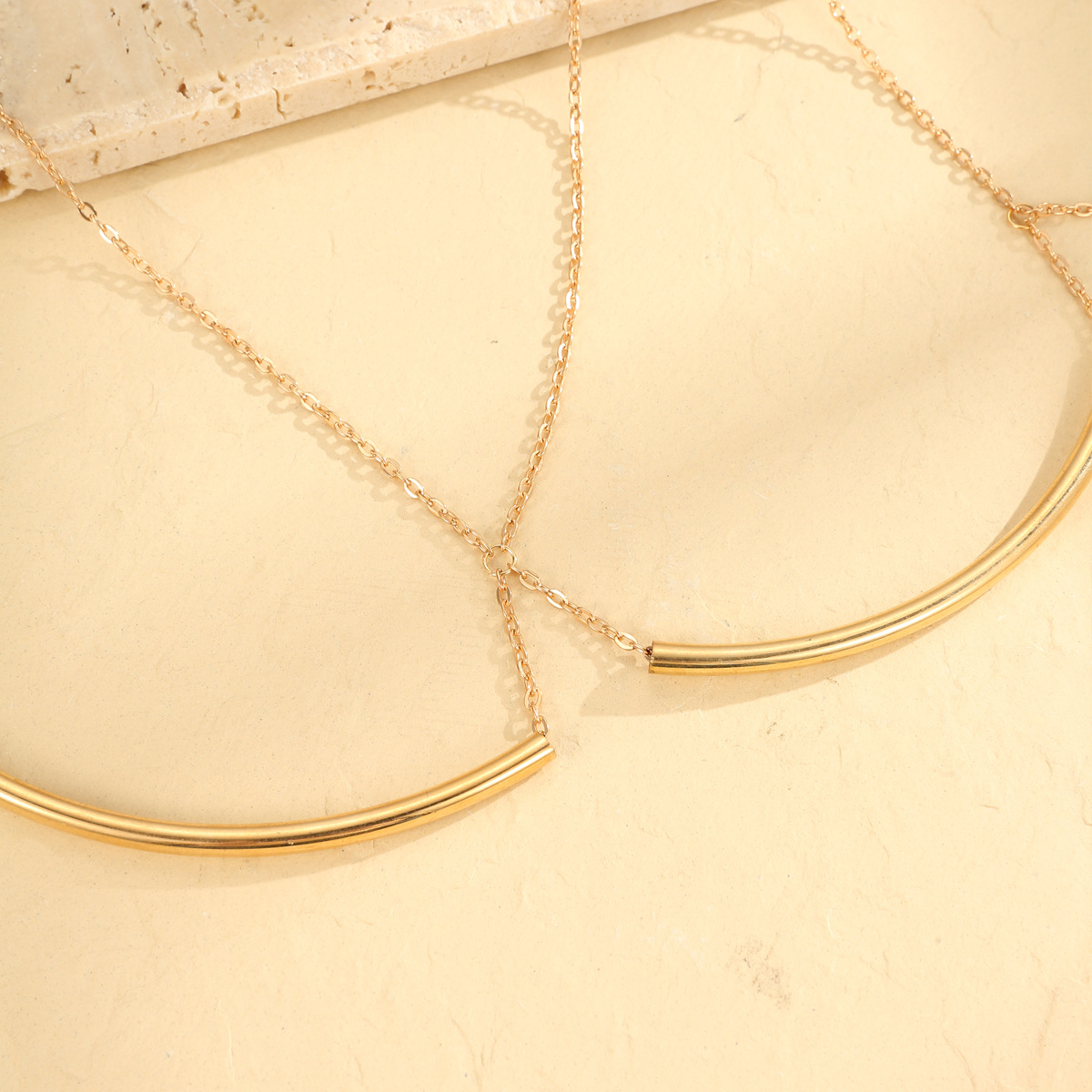 Sexy bikini body chain for a hot look