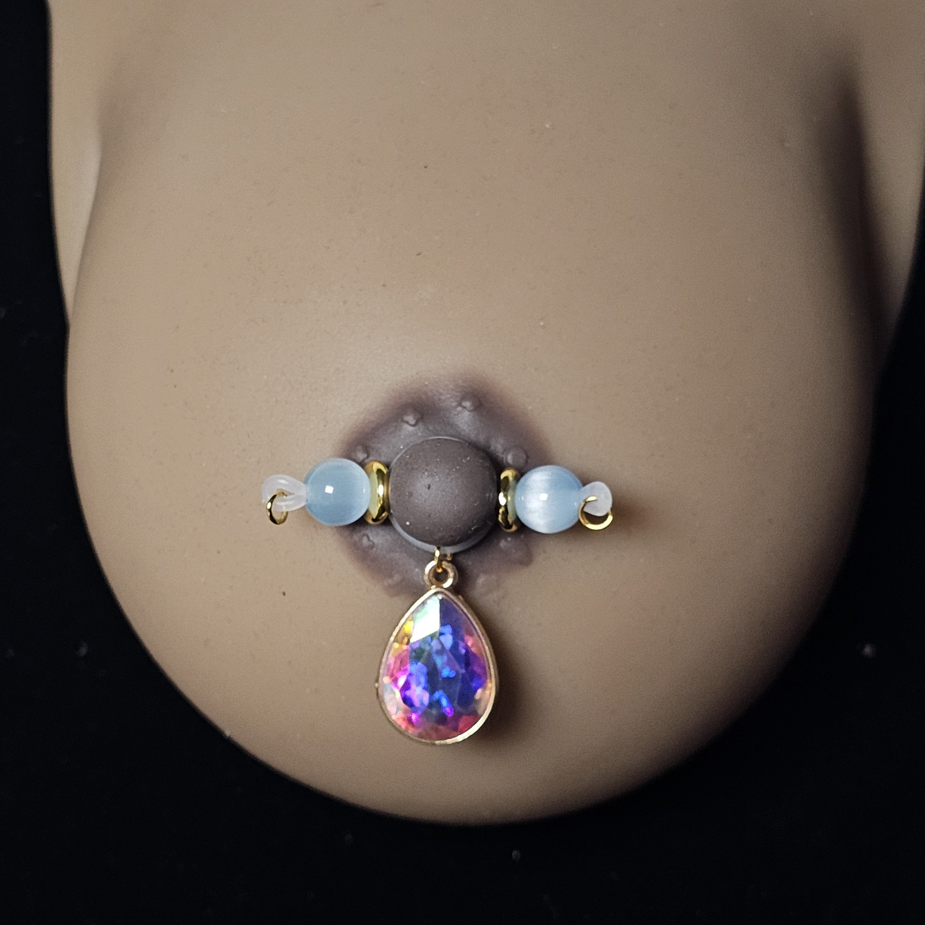 Crystal colored diamonds