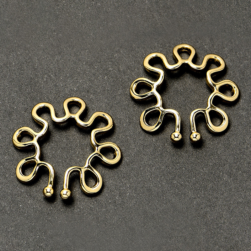 Golden psychedelic flower clip-Thyye