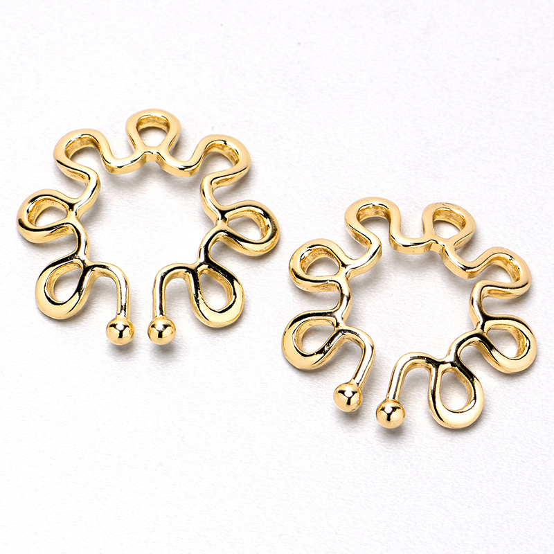 Golden psychedelic flower clip-Thyye