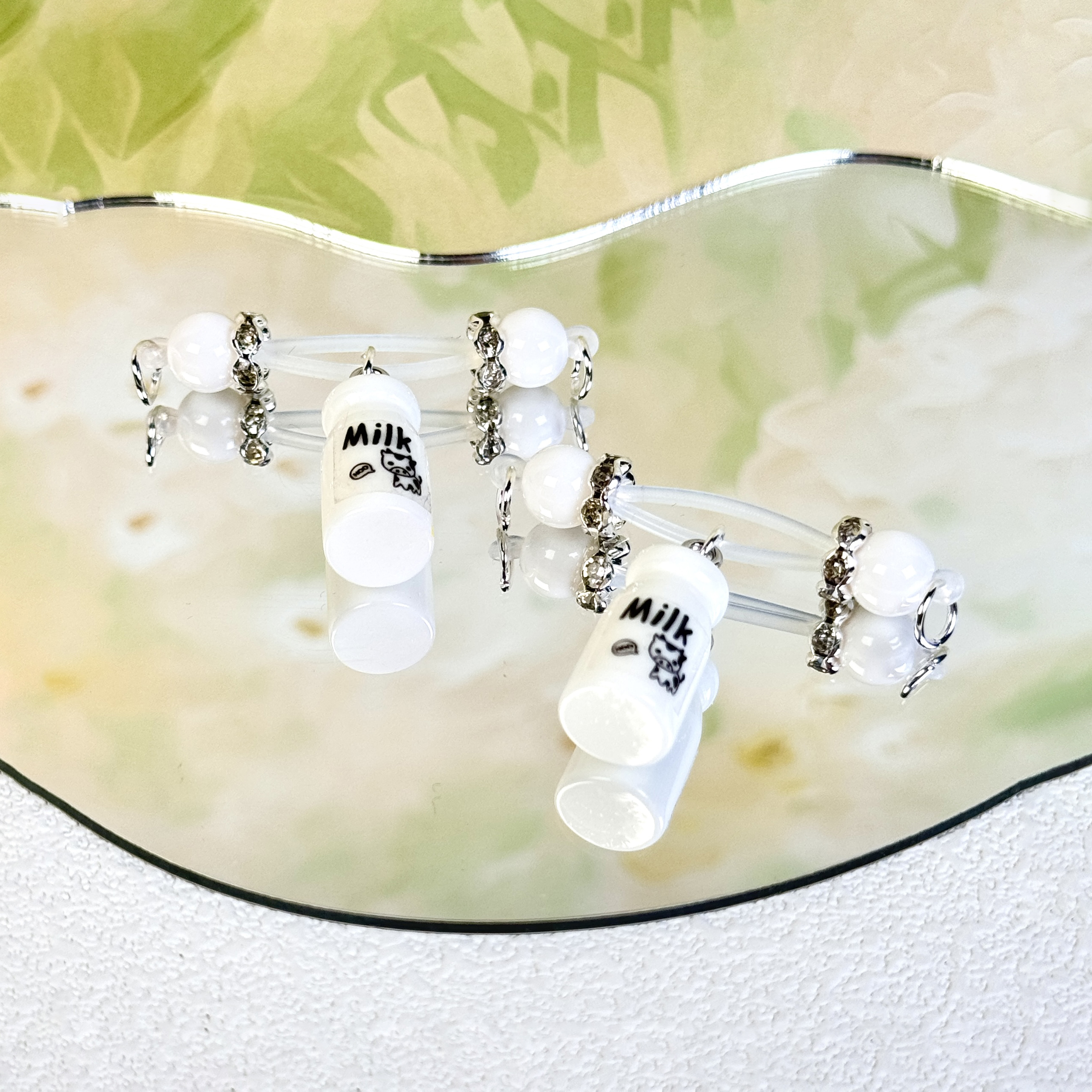 Lacta Charm Body Jewelry