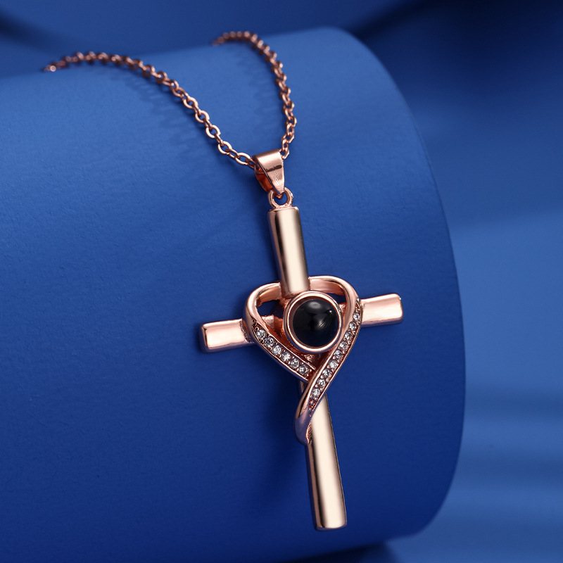 Projection necklace heart-shaped cross clavicle chain-Thyye