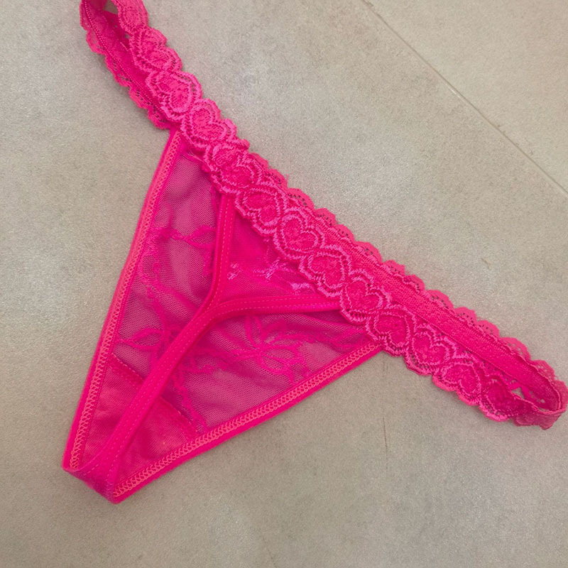 Custom lettering thong-Thyye