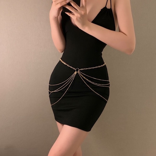 Cascade Bow Tiered Chain