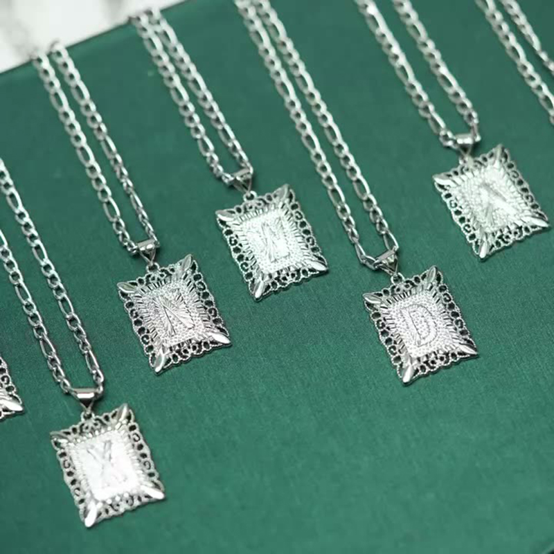 Customized Initial Square Pendant Necklace-Thyye