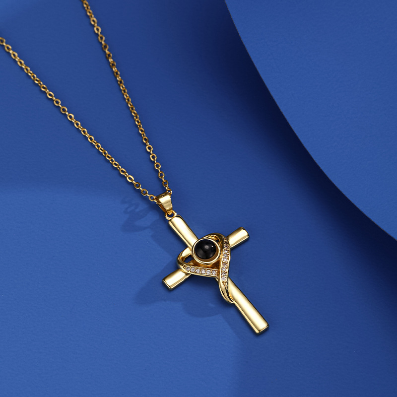 Projection necklace heart-shaped cross clavicle chain-Thyye