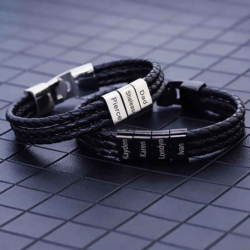 Engraved leather bracelet-Thyye