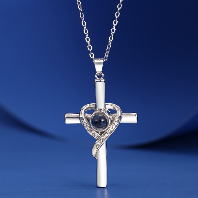 Projection necklace heart-shaped cross clavicle chain-Thyye