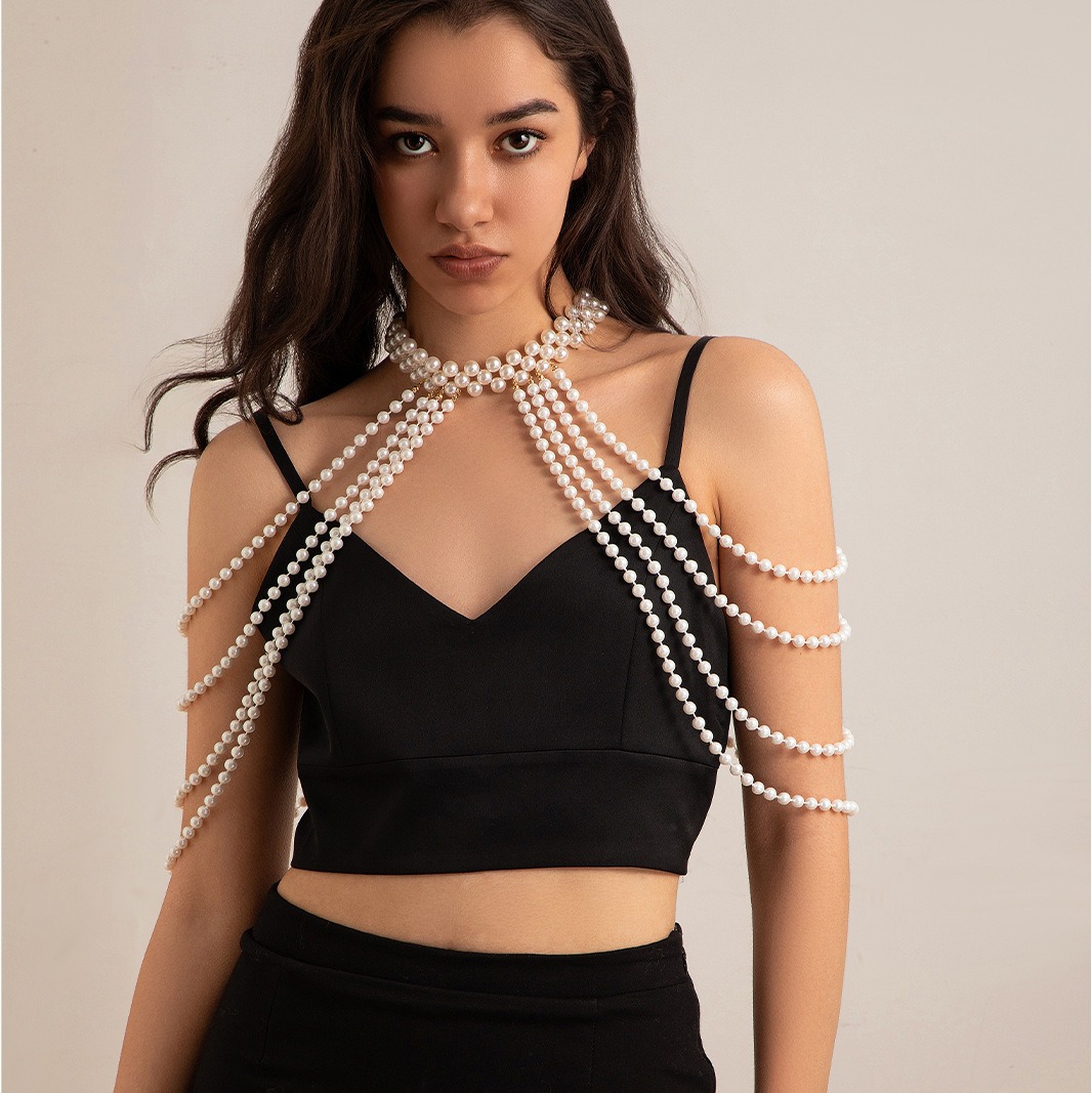 Pearl tassel shoulder chain