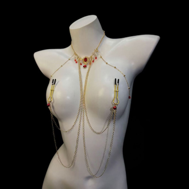 Gothic-style ruby ​​nipple body chain