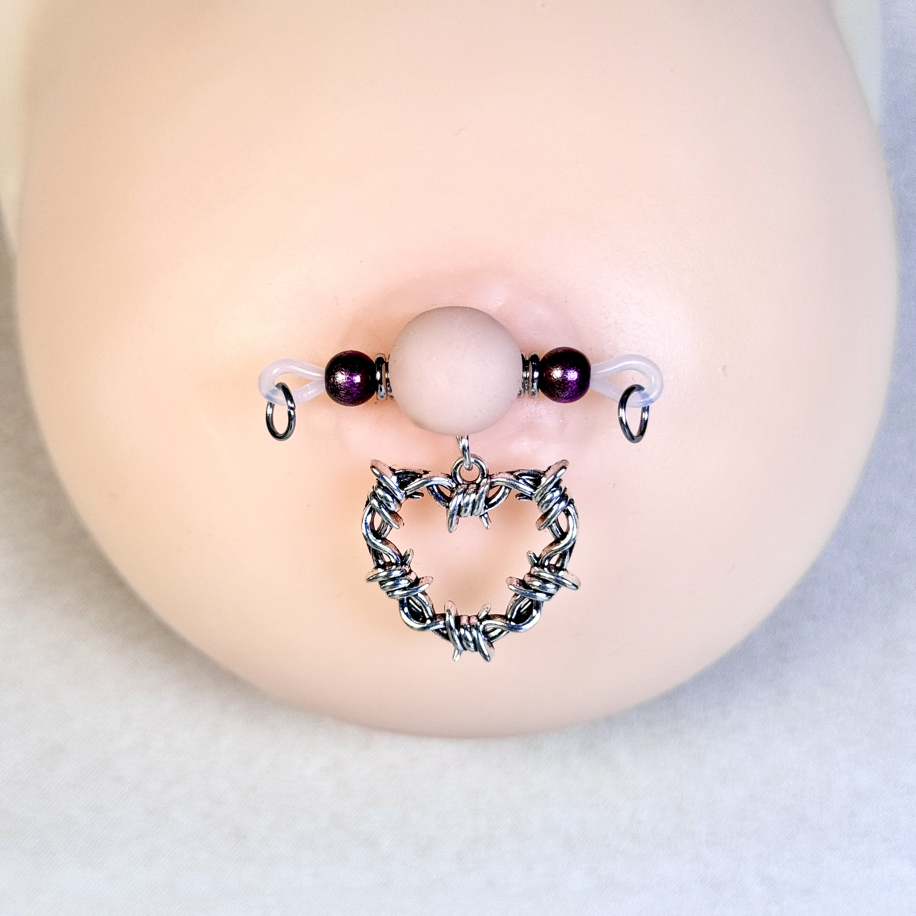 Luna Thorn Heart Clips™