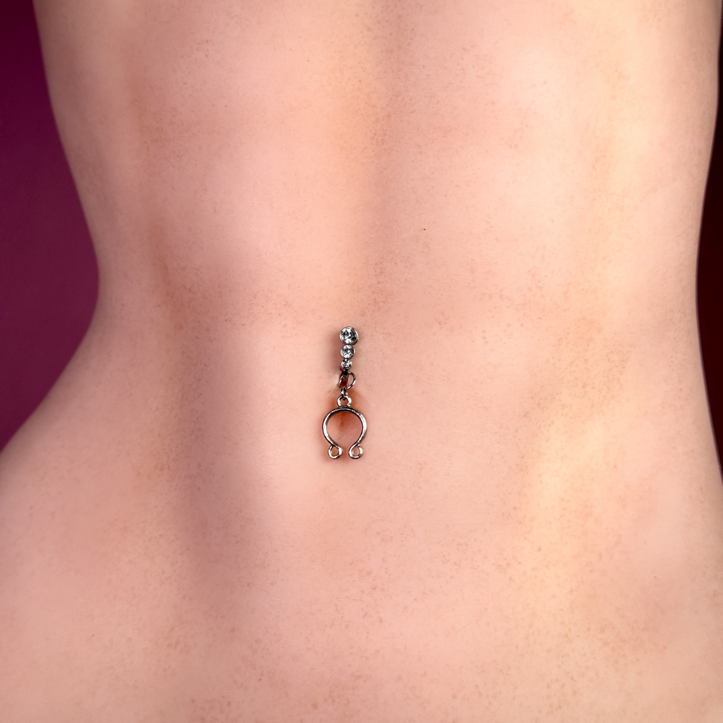 Luna Lucky Horseshoe Navel Clip™
