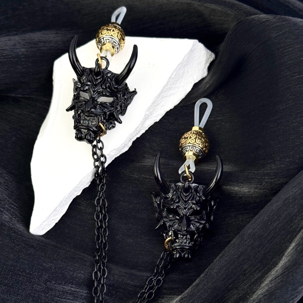 Shadow Demon Nipple Chain