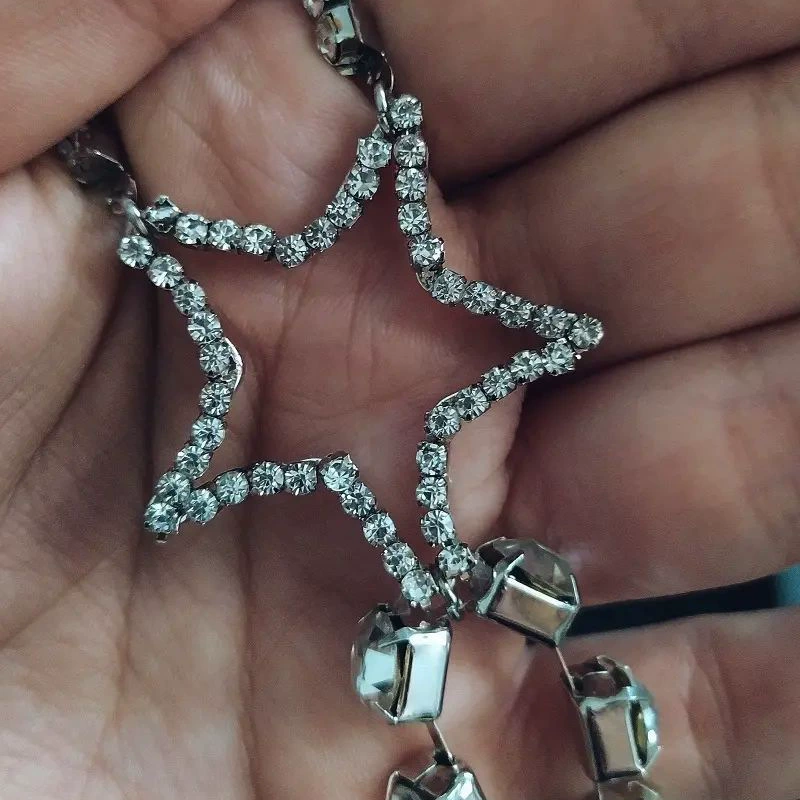 Star-adorned body chain