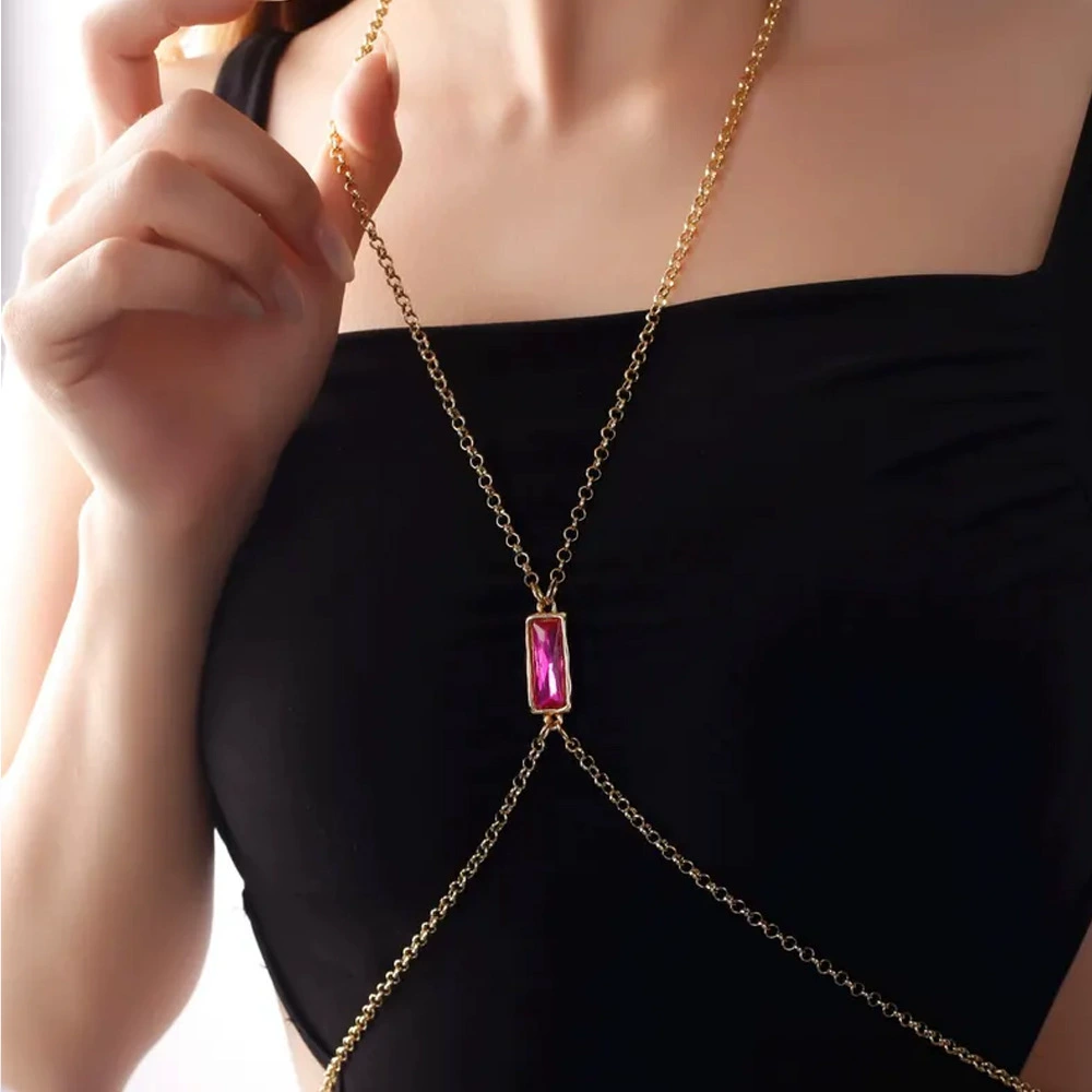 Geometric multi-layer chest chain
