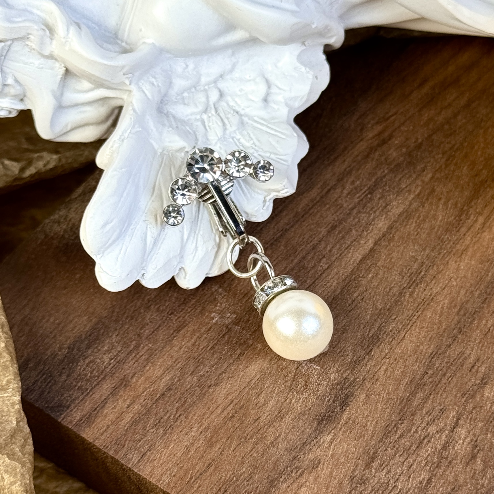 Deep-sea pearl non-piercing navel