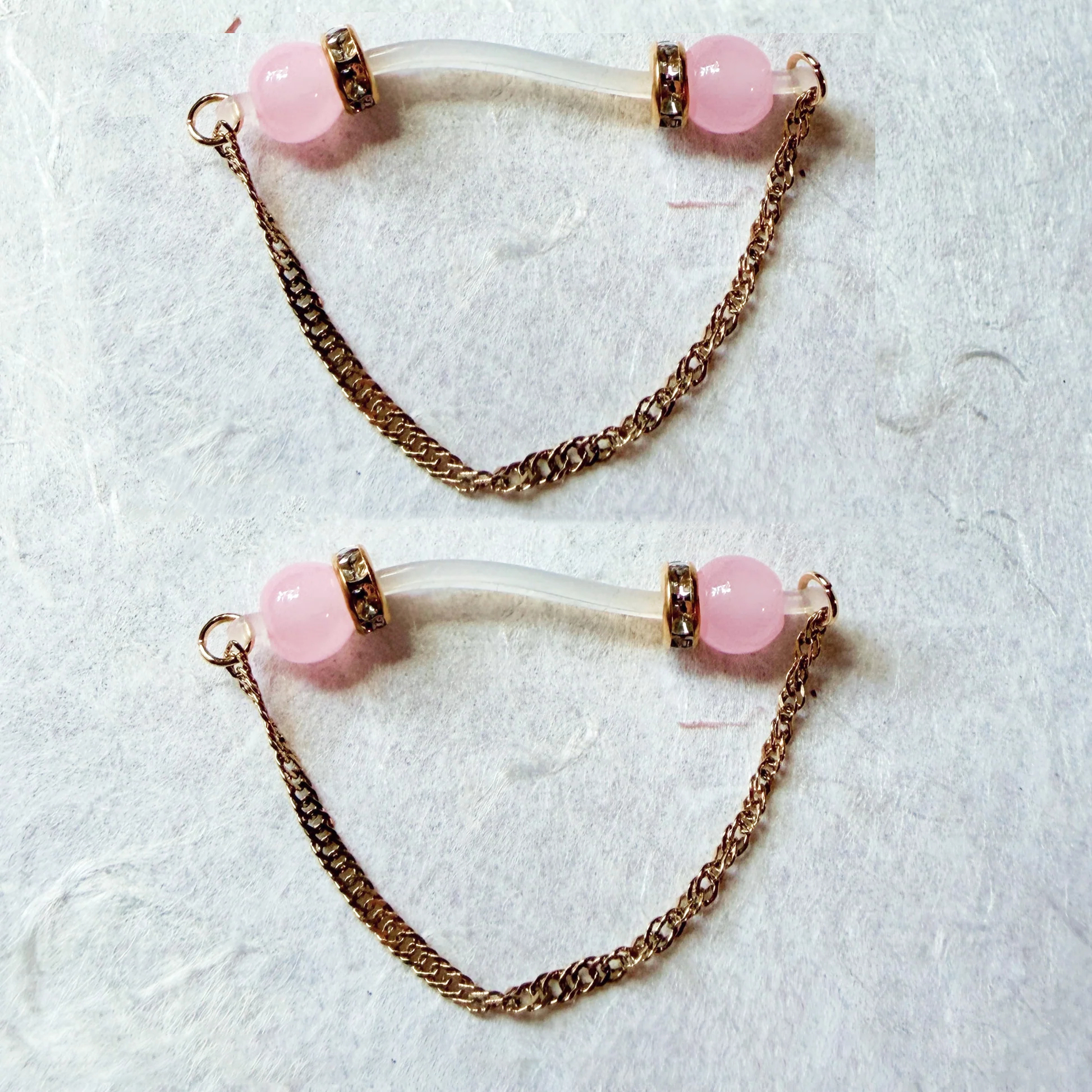 Custom-made glass bead twist chain