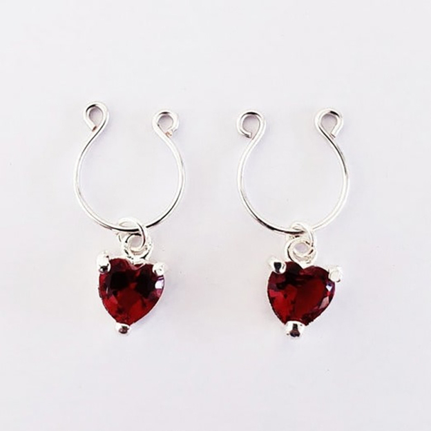 Heart-shaped nipple ring with red gemstone-Thyye