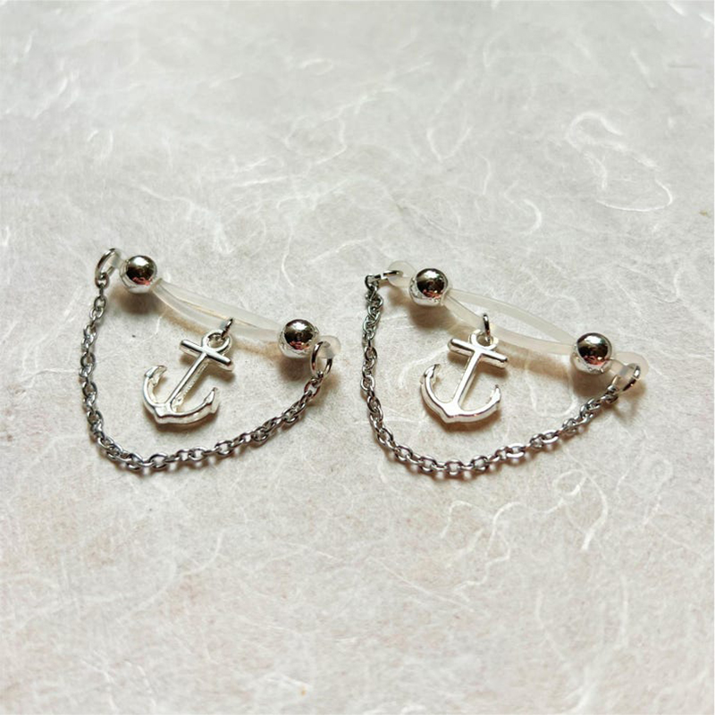 Nipple ring with chain and anchor-Thyye