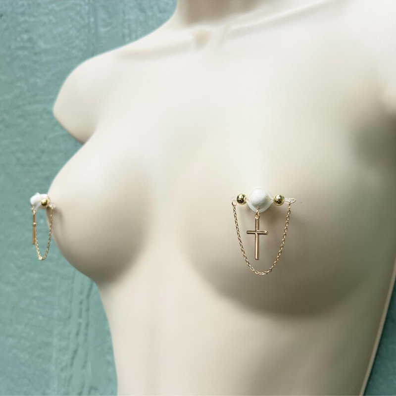 Nipple ring with cross charm and chain-Thyye