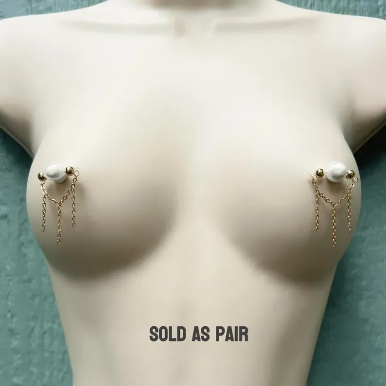 Chain nipple ring