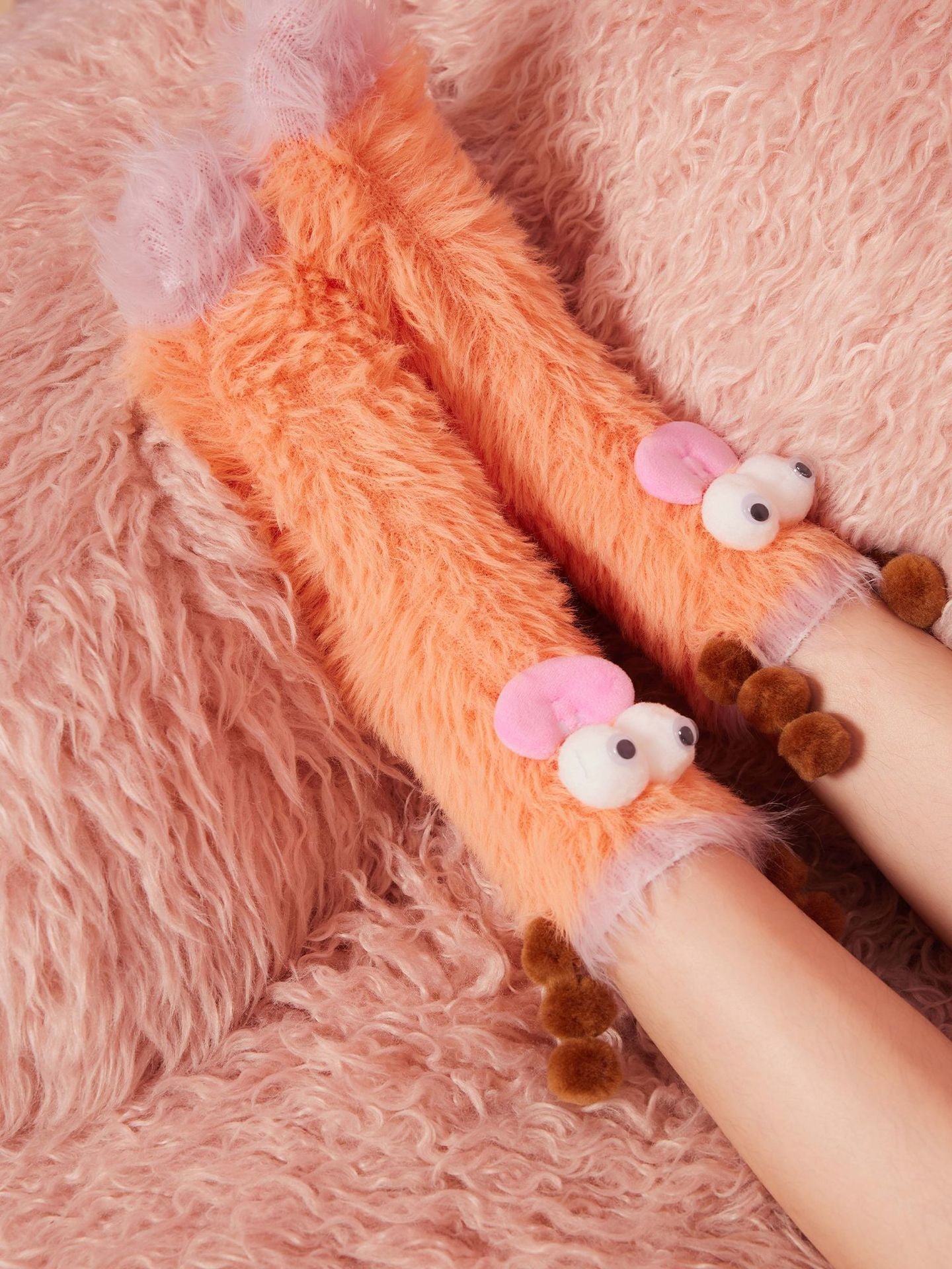 ❤️Don’t Wait for Love: Early Valentine’s Day Discounts🎁❄️: Warm & Cozy Fluffy Cartoon Monster Socks🧦👾