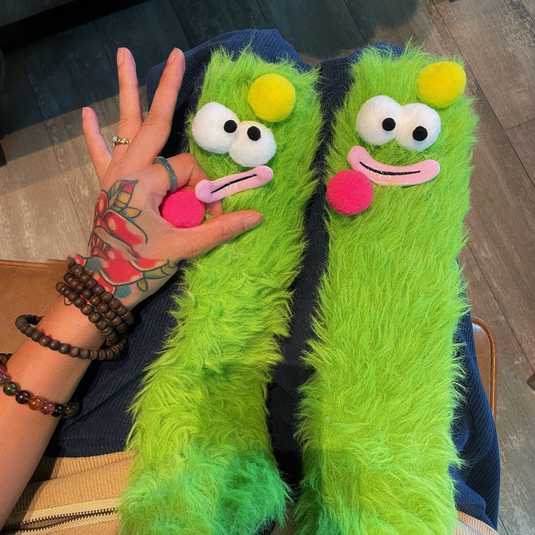 ❤️Don’t Wait for Love: Early Valentine’s Day Discounts🎁❄️: Warm & Cozy Fluffy Cartoon Monster Socks🧦👾