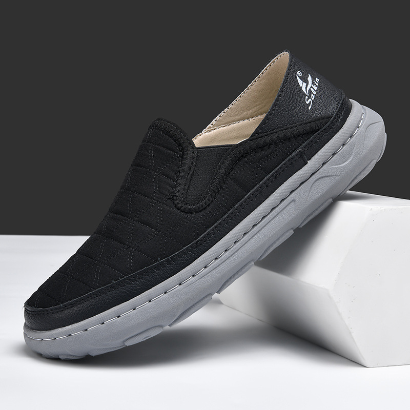 Men’s Lightweight Slip-On Casual Sneakers